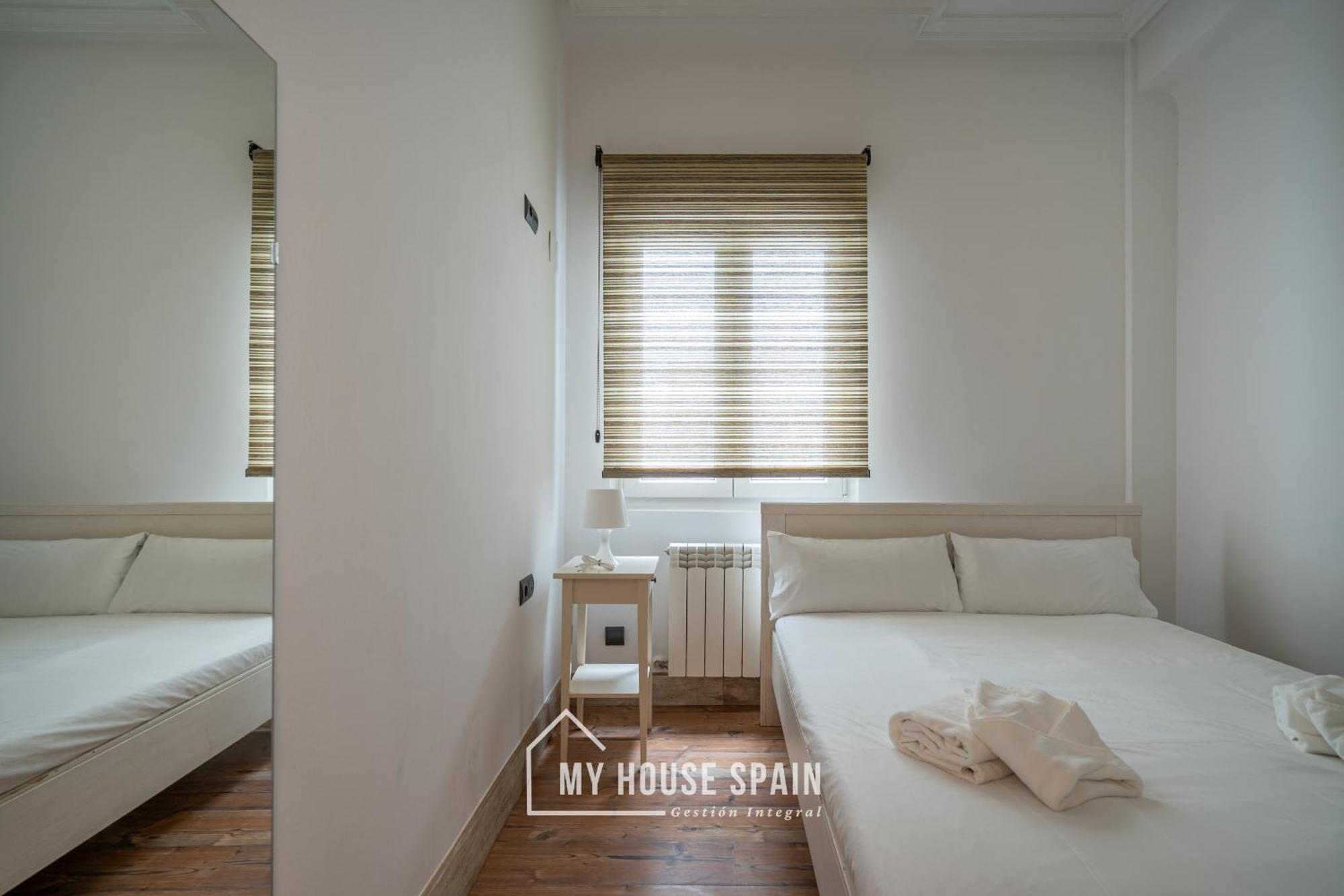 Myhousespain - Piso Reformado En El Centro 기욘 외부 사진